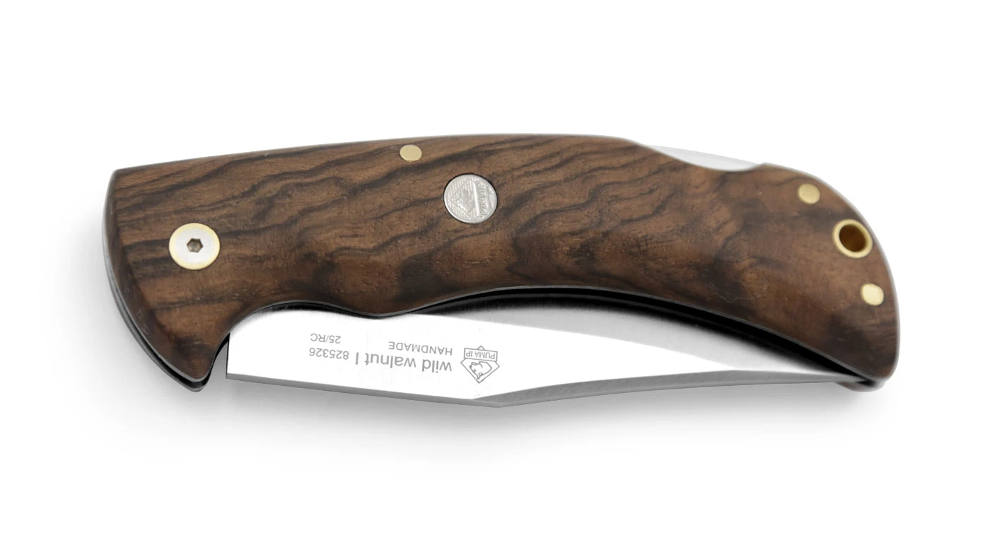 Puma IP Wild Walnut I, Nussbaumholz zusammengeklappt